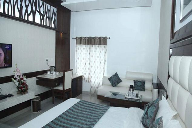 Hotel Emerald